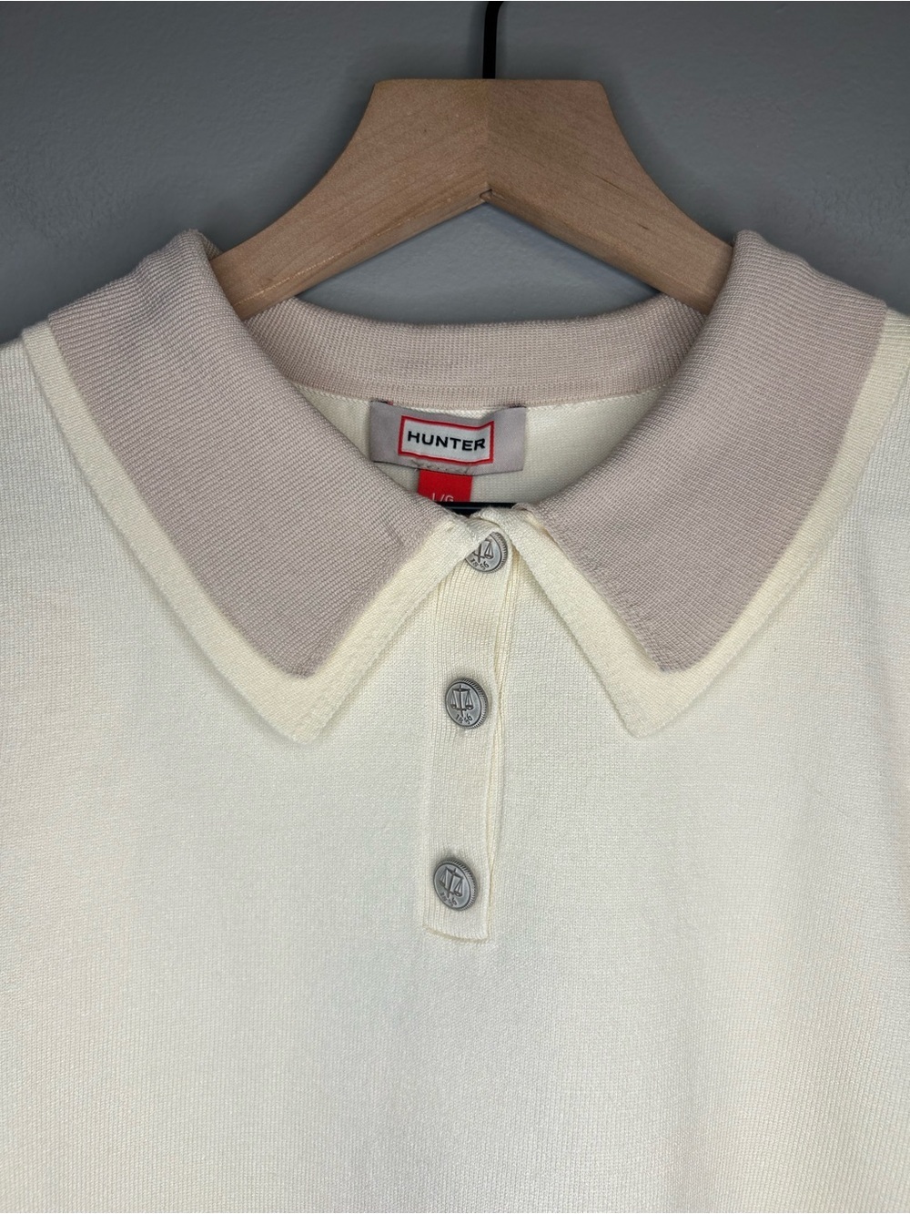 *NWT* Hunter Women’s Contrast Trim Polo Sweater in Cream and Tan, Size Large - Picture 5 of 14